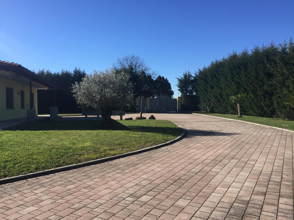 Villa Althea Ronago Eksteriør bilde