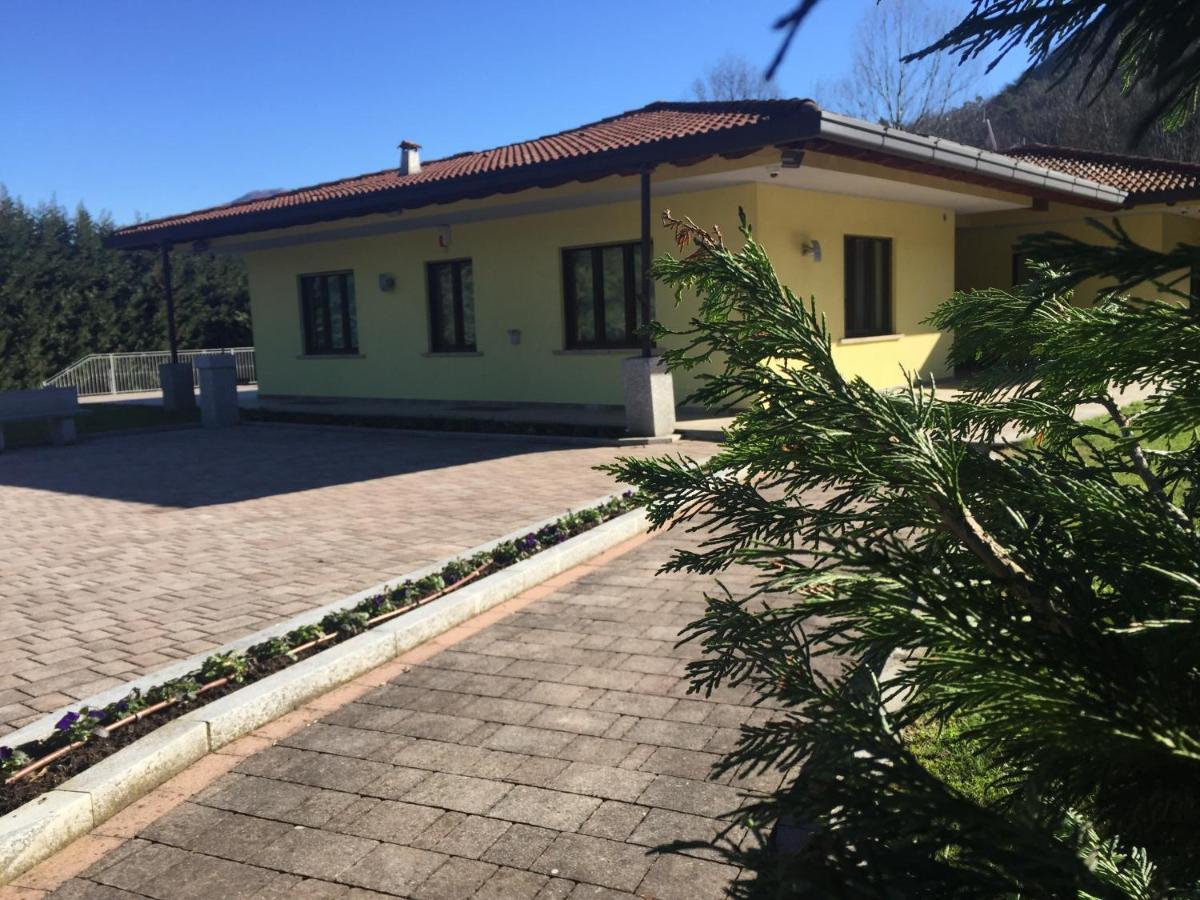 Villa Althea Ronago Eksteriør bilde