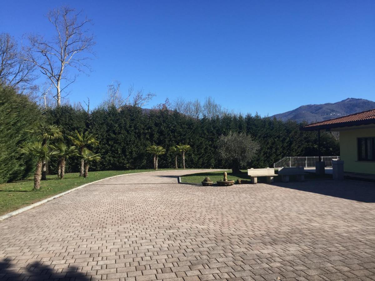 Villa Althea Ronago Eksteriør bilde